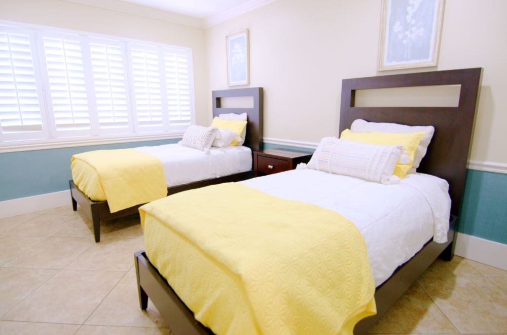 Sunrise Detox Palm Beach Bedroom